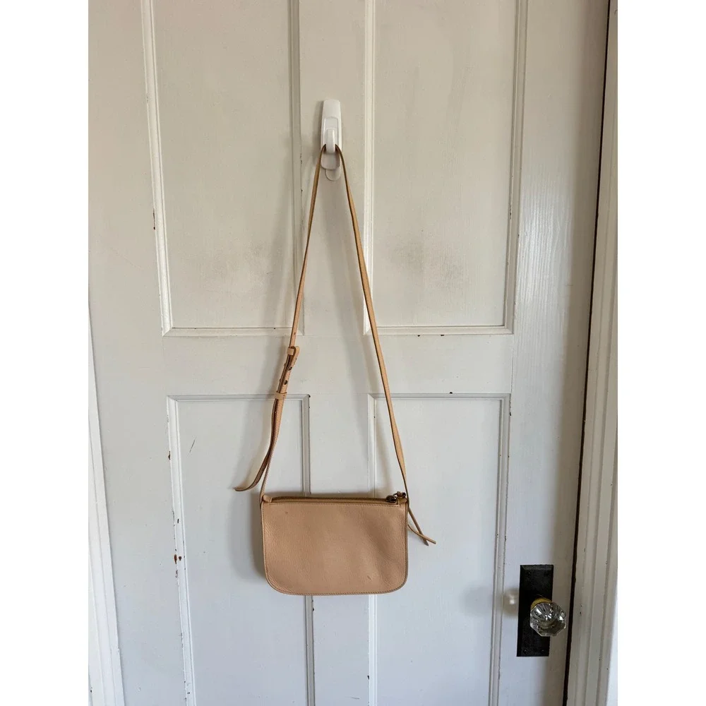 Madewell tan 